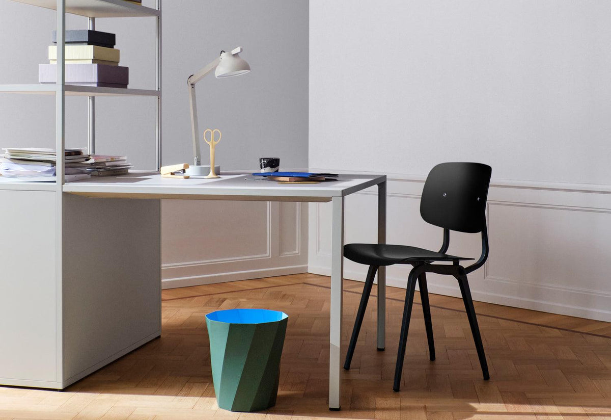 REVOLT CHAIR｜北欧デンマーク インテリアブランドの通販サイト