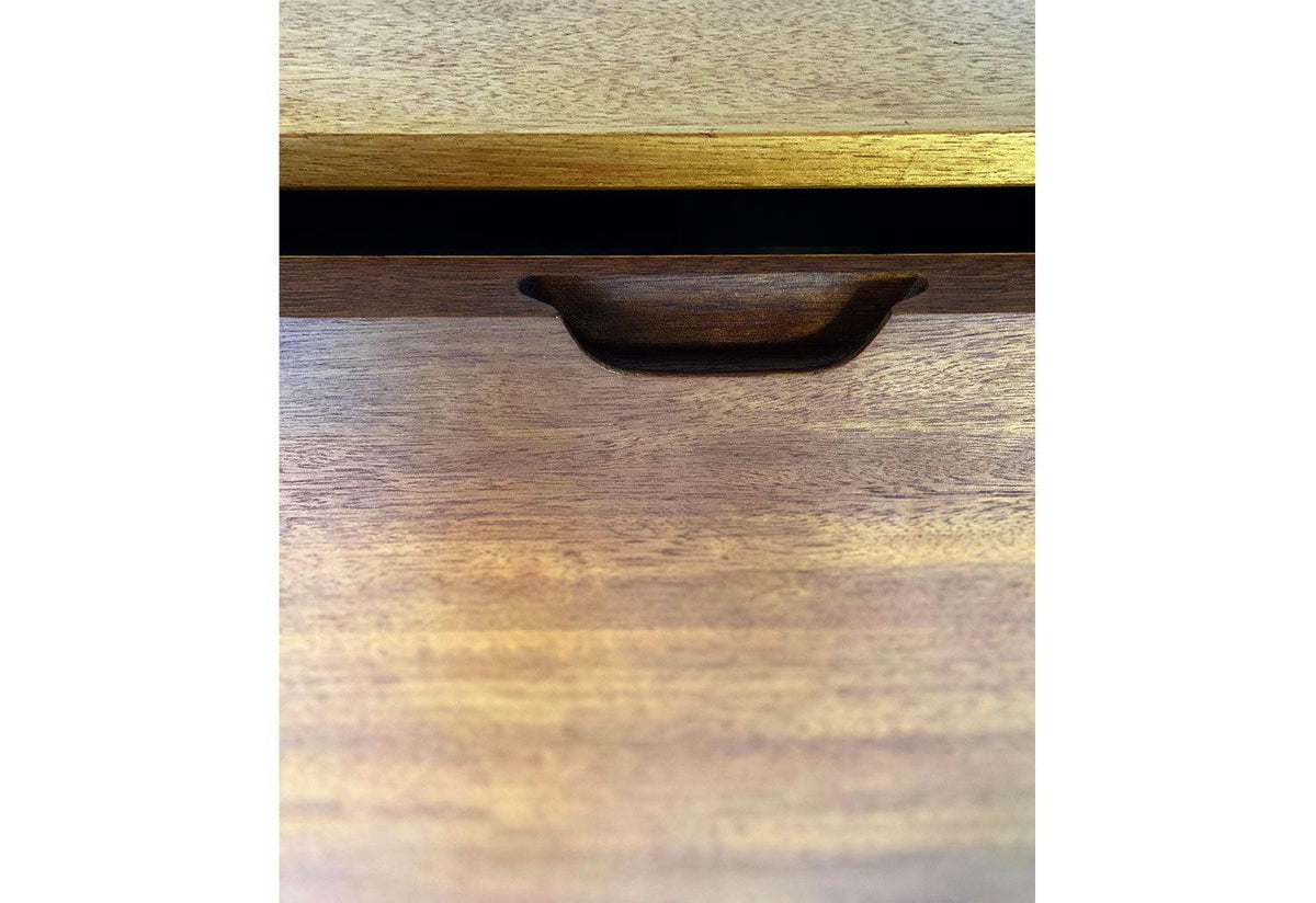 Robin Day, Hilleplan writing desk, 1952