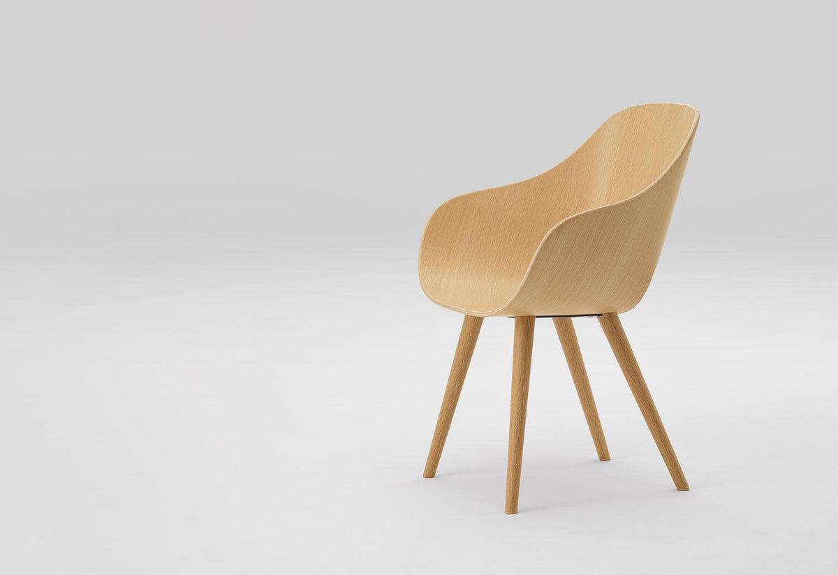 Roundish Armchair, Naoto fukasawa, Maruni