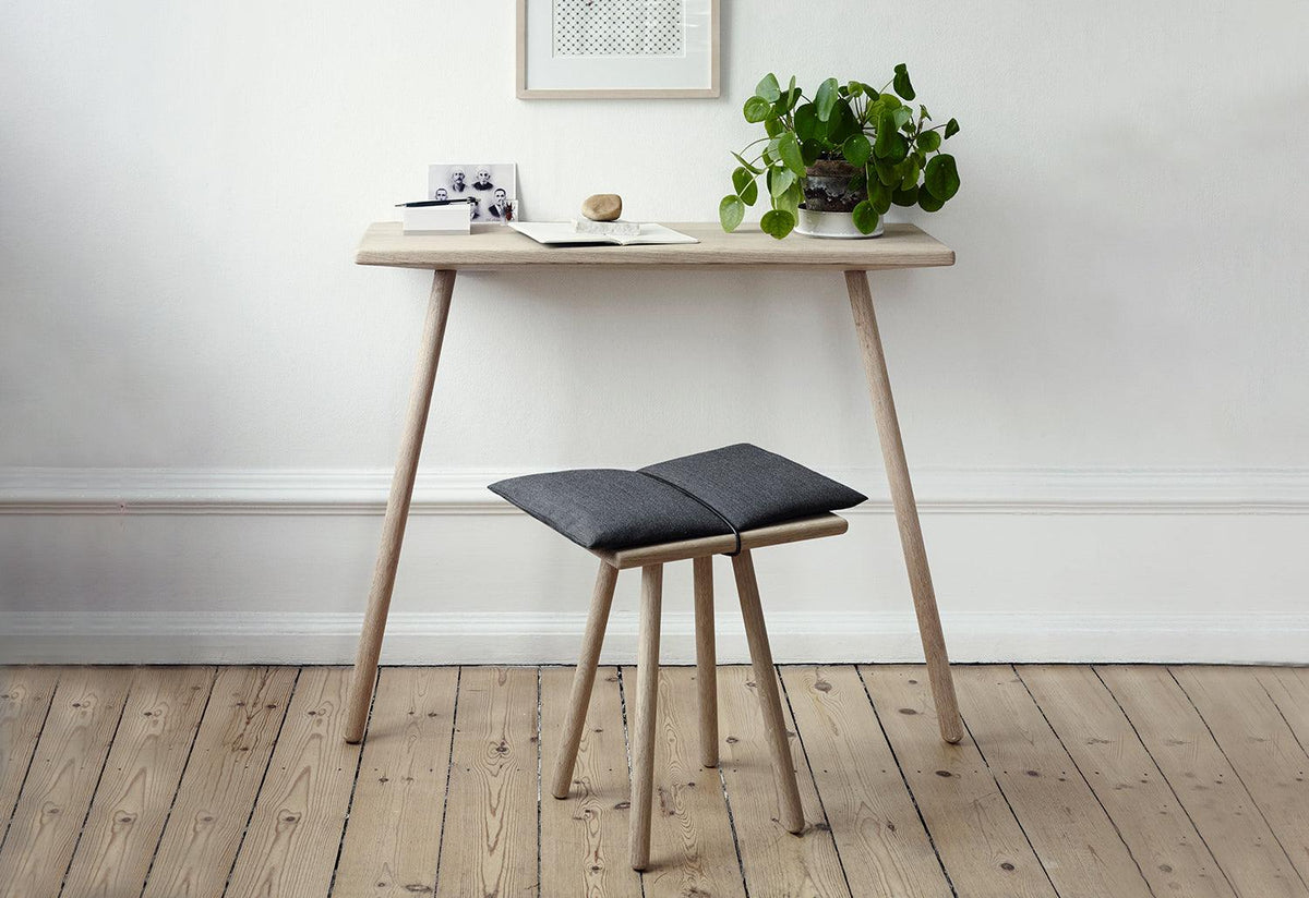 Georg Console Table, Christina halstrom, Fritz hansen