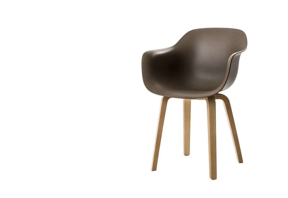 Substance Armchair, Naoto fukasawa, Magis