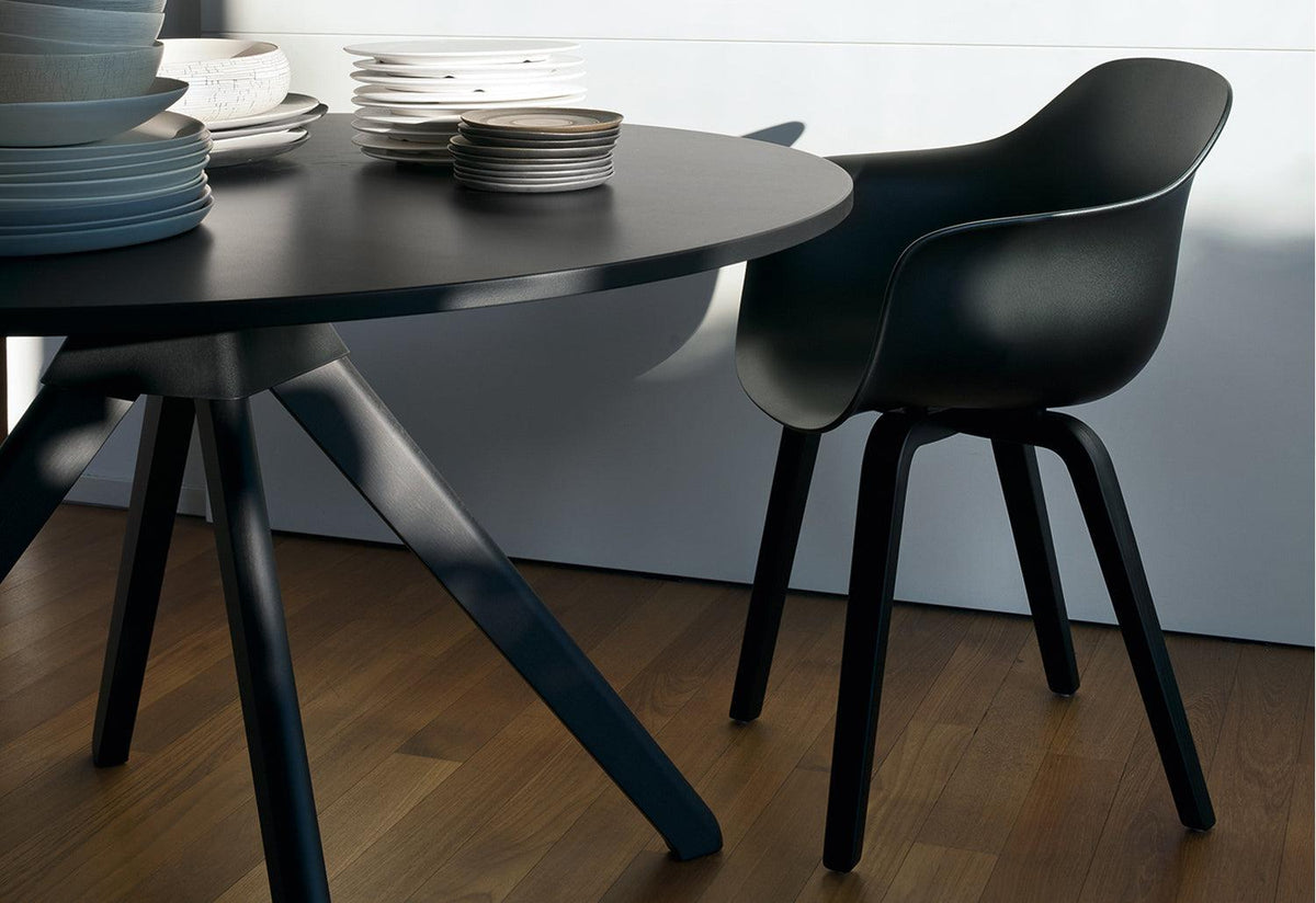 Substance Armchair, Naoto fukasawa, Magis