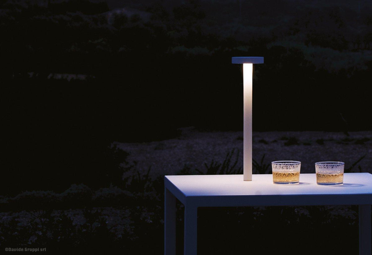 Tetatet rechargeable lamp, Matt White- Ex Display