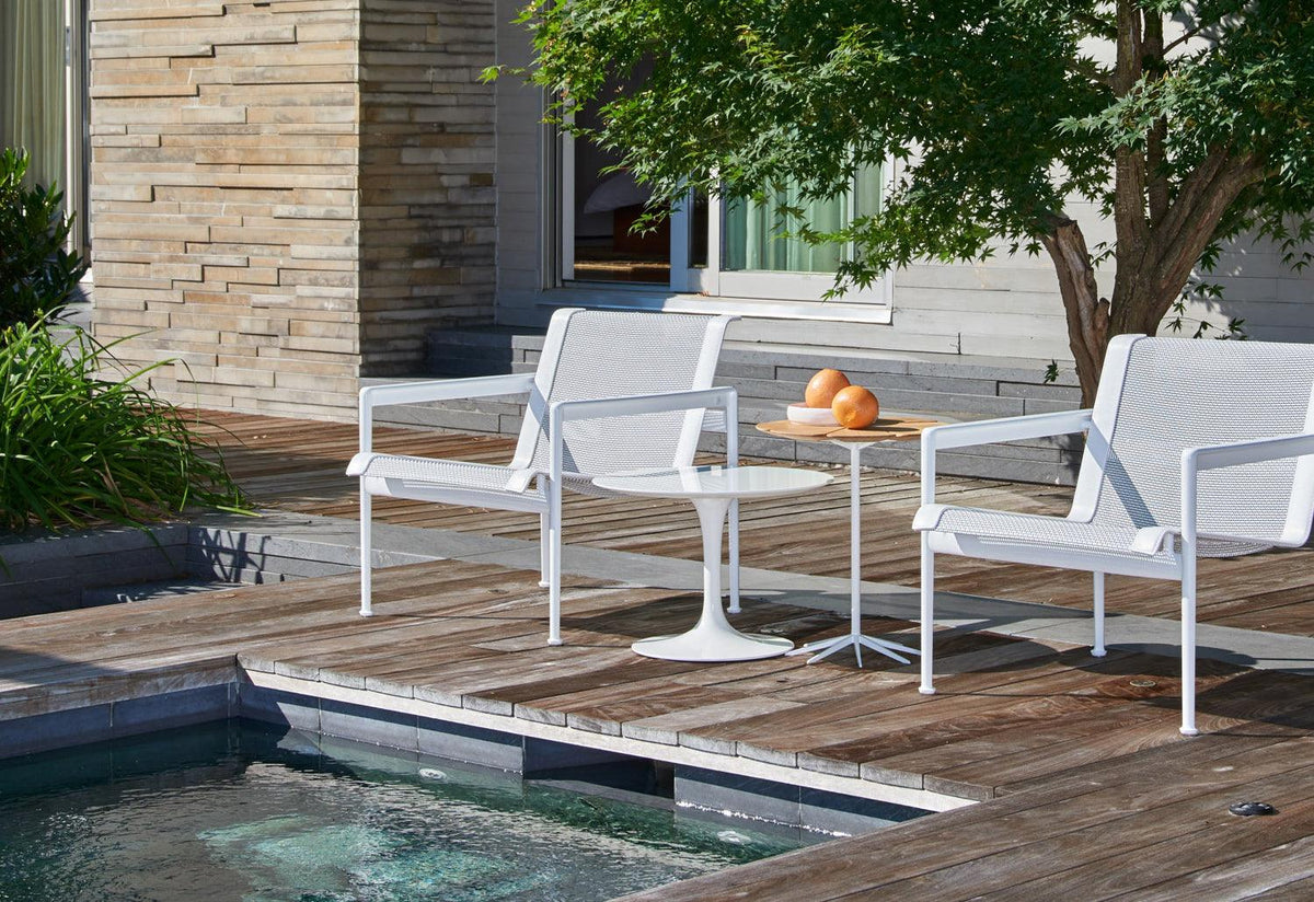 Knoll Tulip outdoor low table twentytwentyone