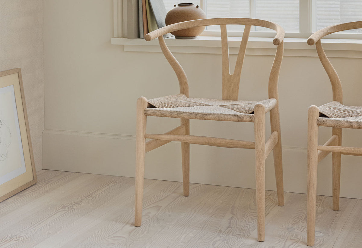 White oak discount wishbone chair
