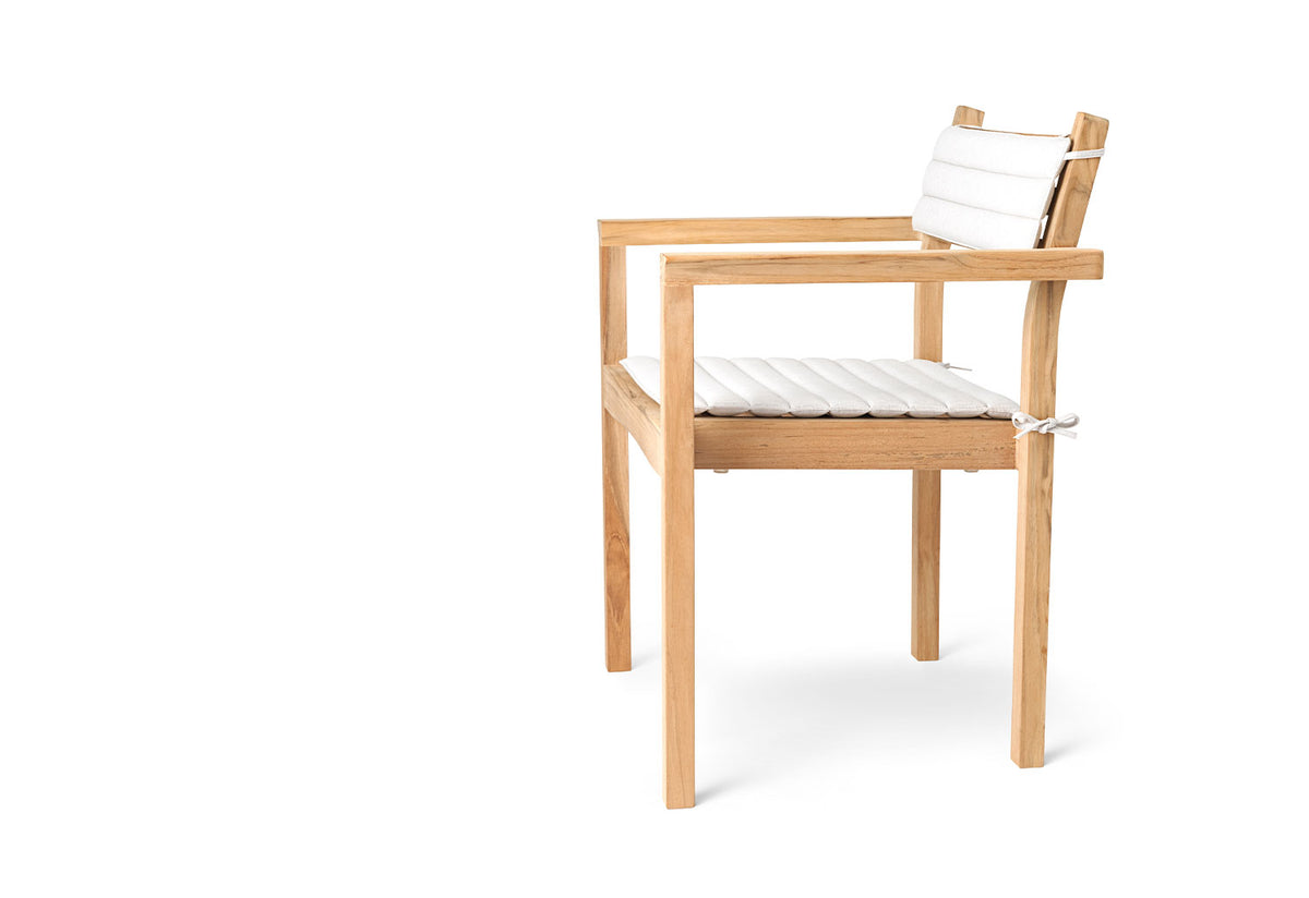 Outdoor 2024 dining armchair