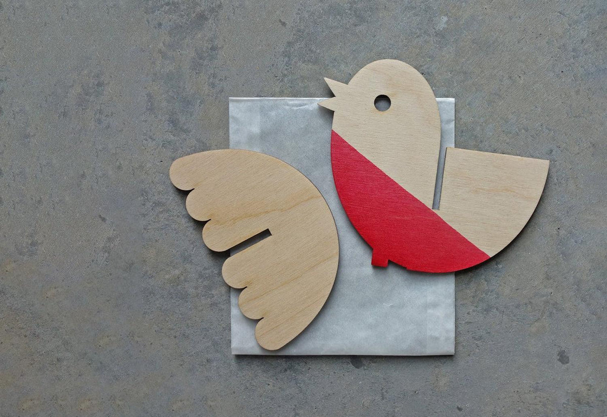 Robin Decoration, Lisa jones