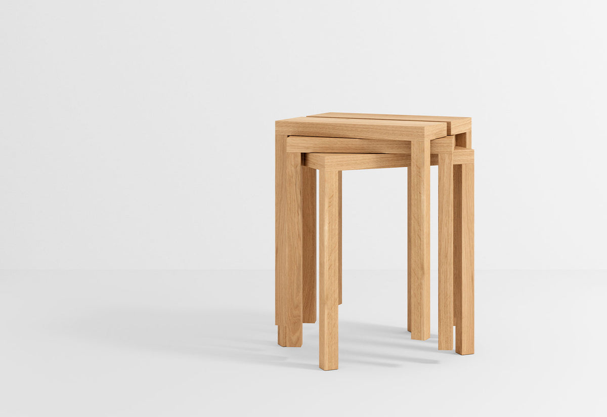 Peg Stool, Moebe