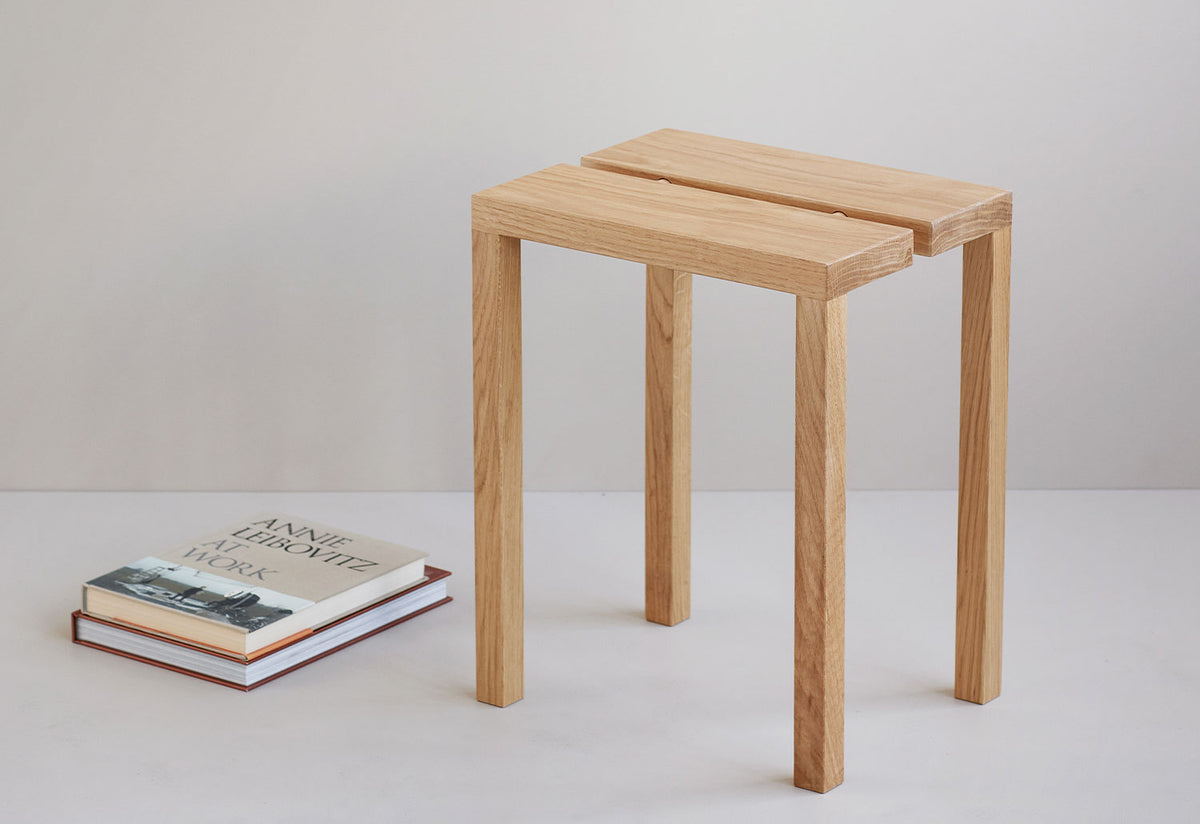 Peg Stool, Moebe