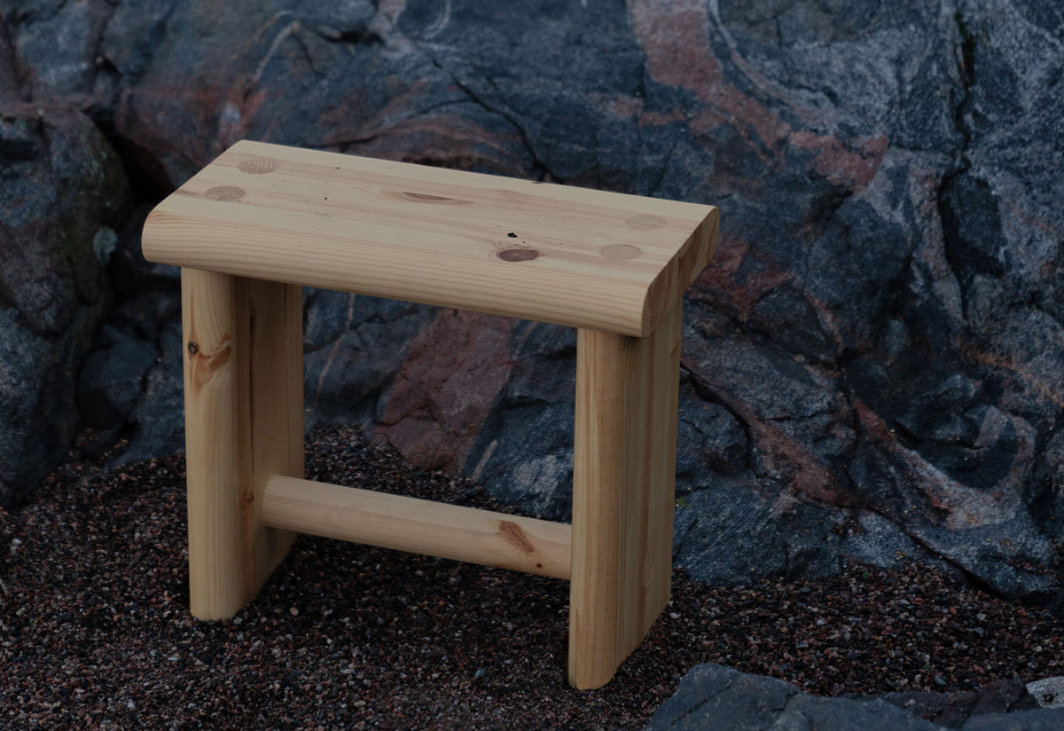 002 Ast Stool, Dimitri bahler, Vaarnii