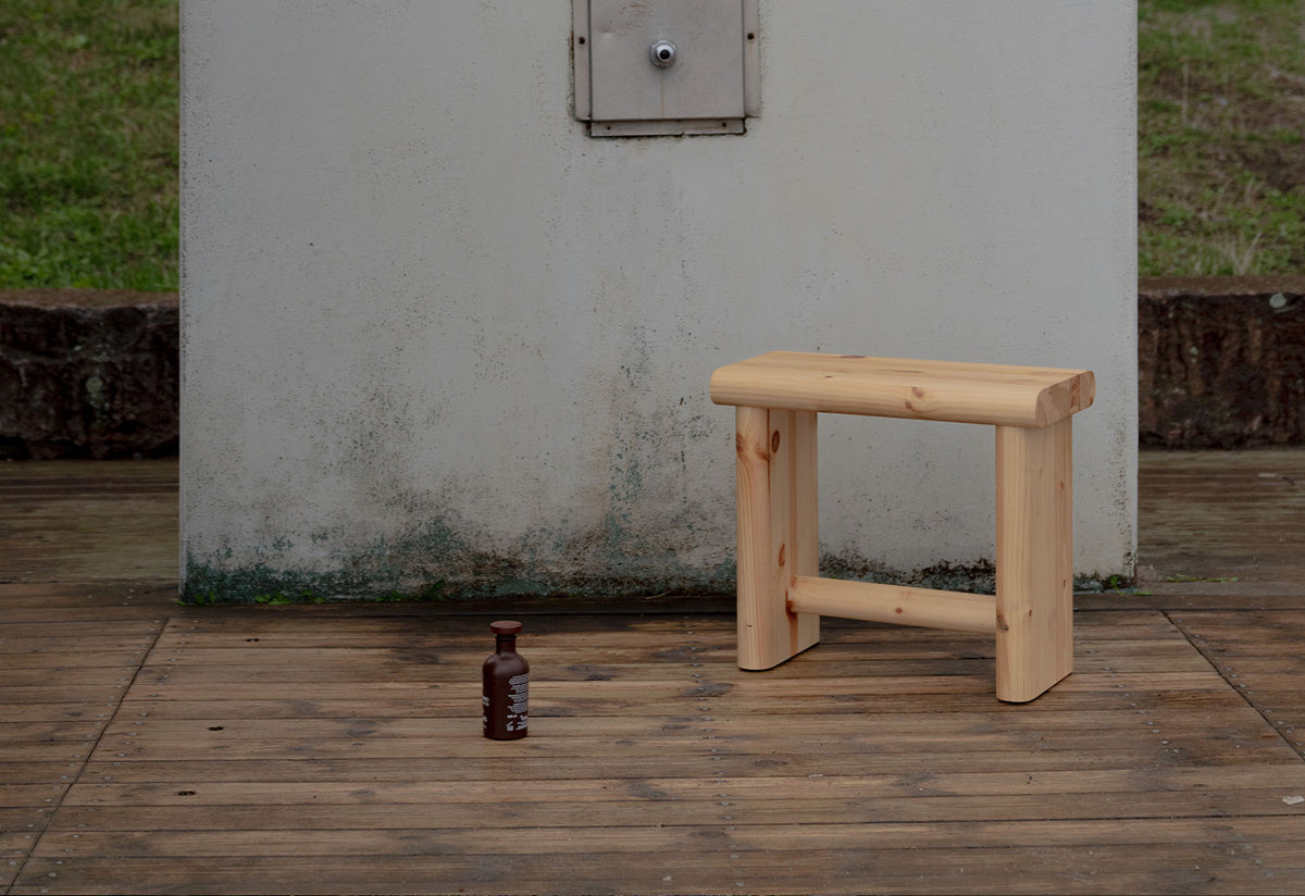 002 Ast Stool, Dimitri bahler, Vaarnii