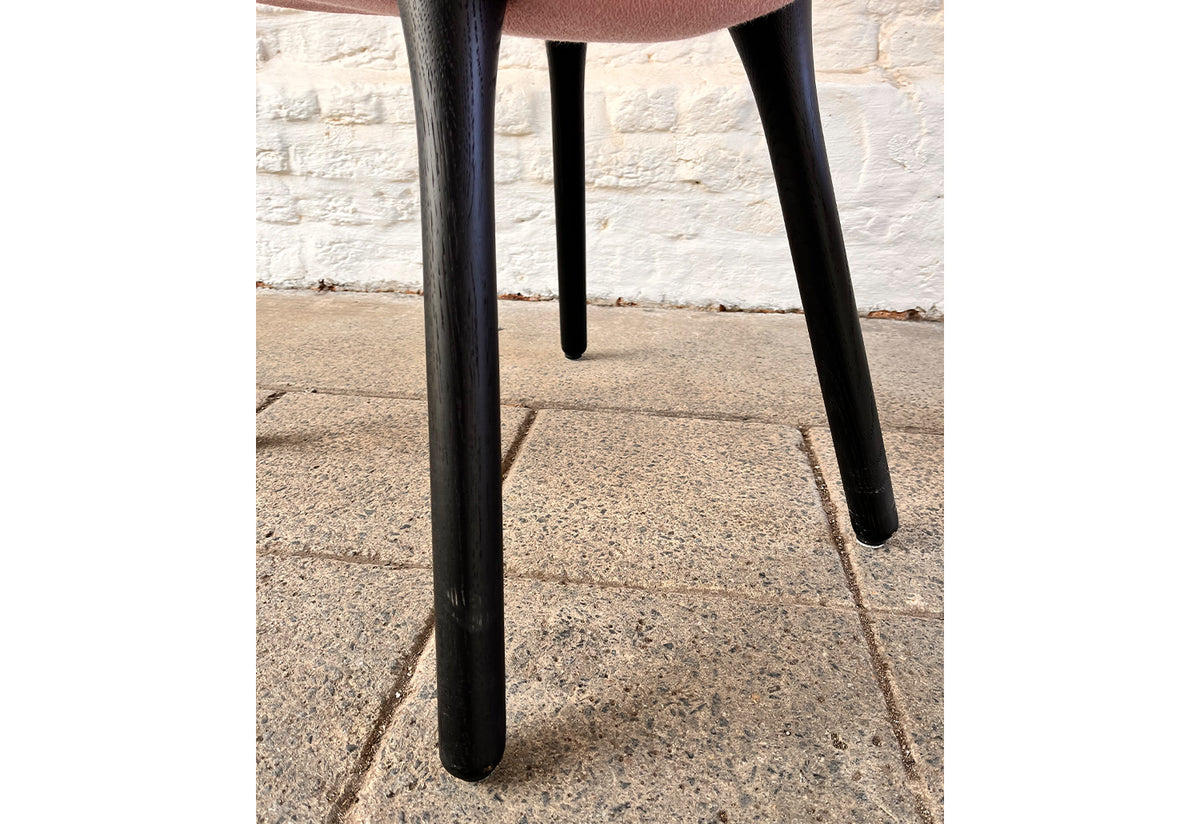 Catch chair, Black base - Ex Display