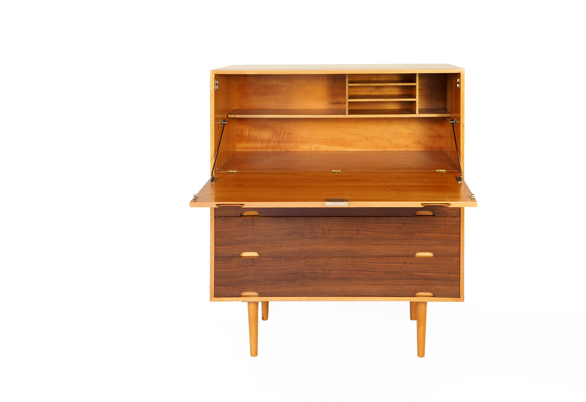 Robin Day | Hilleplan Desk | Unit J | 1952