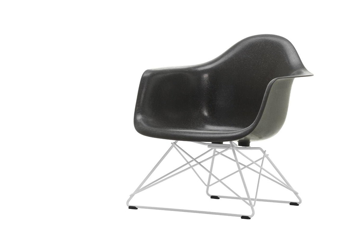 Eames Fiberglass LAR Armchair, Charles and ray eames, Vitra