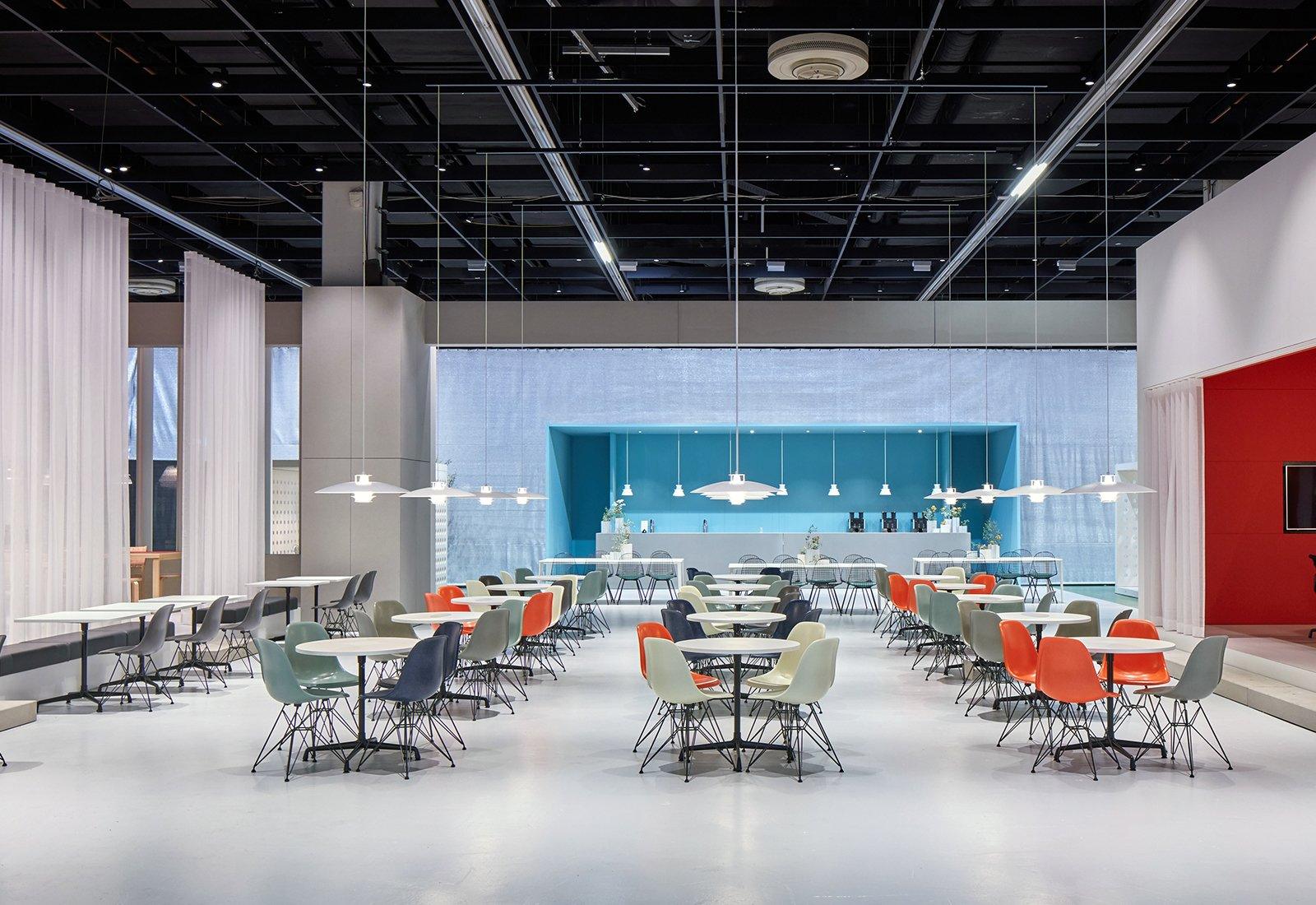 Eames Fiberglass DSR