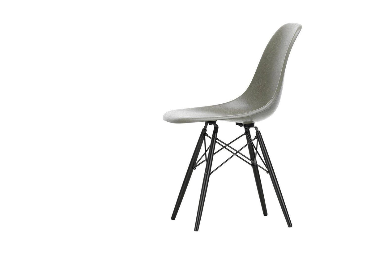 Eames Fiberglass DSW, Charles and ray eames, Vitra