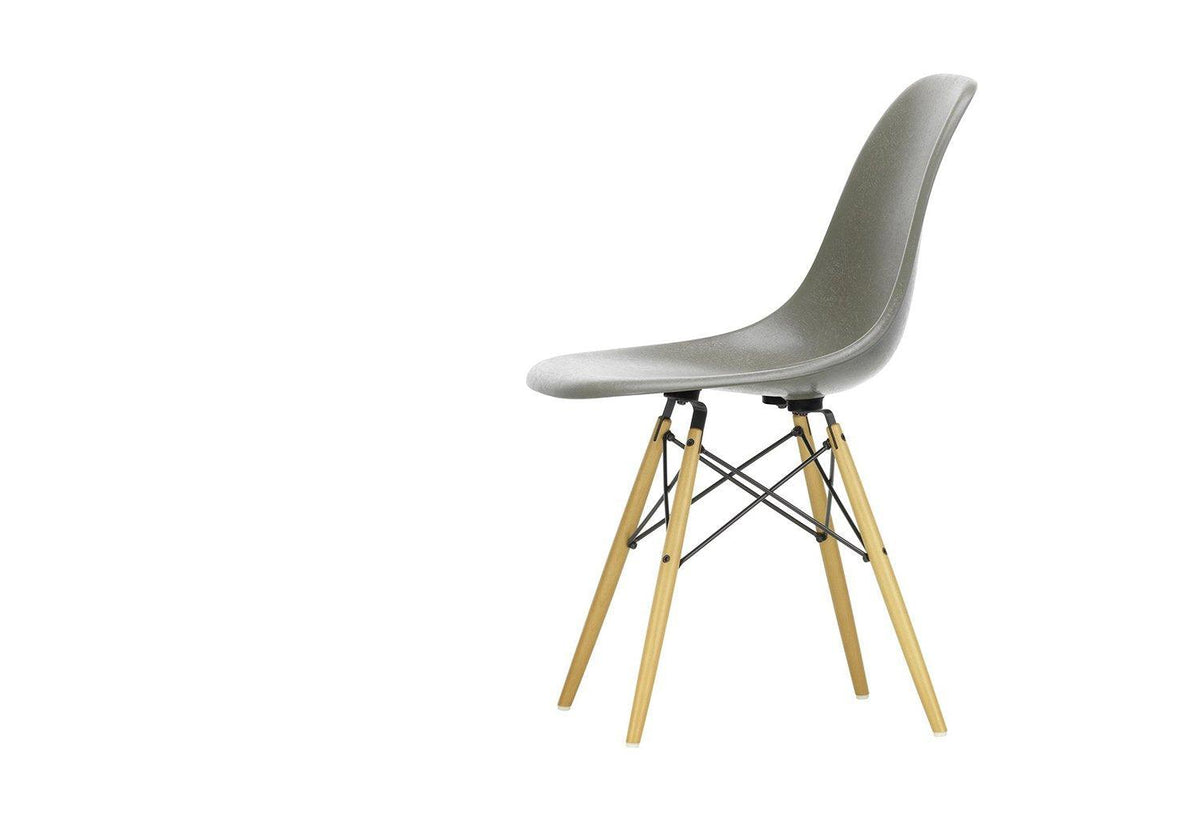 Eames Fiberglass DSW, Charles and ray eames, Vitra