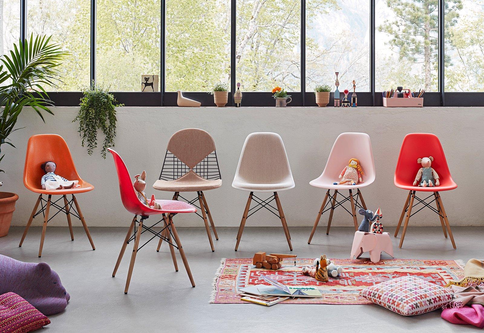 Eames Fiberglass DSW