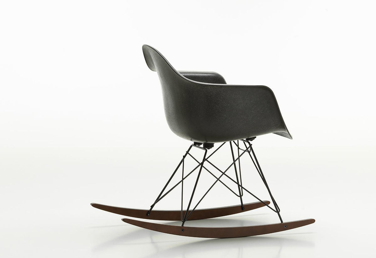 Eames Fiberglass RAR Armchair, Charles and ray eames, Vitra