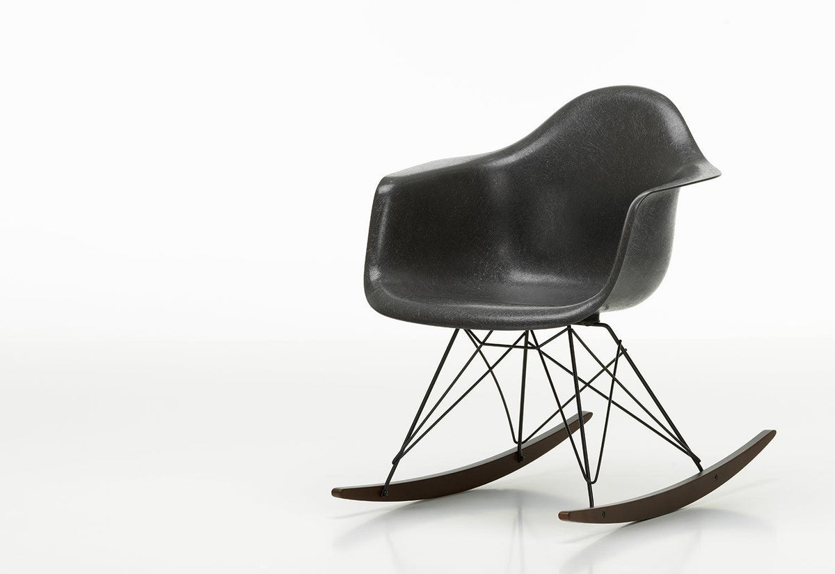 Eames Fiberglass RAR Armchair, Charles and ray eames, Vitra