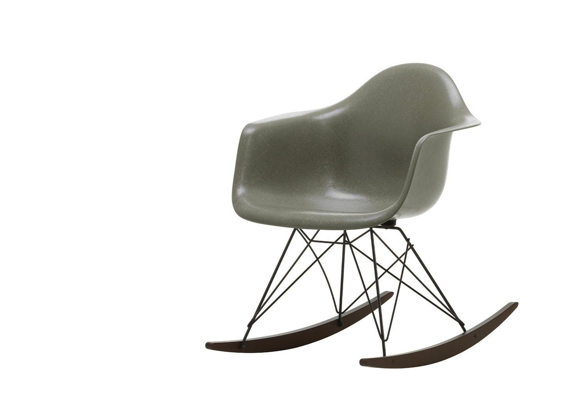Eames Fiberglass RAR Armchair, Charles and ray eames, Vitra