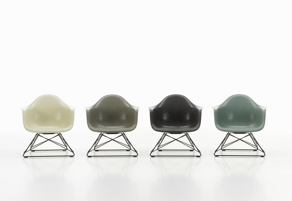 Eames Fibreglass LAR armchair, 1950, Charles and ray eames, Vitra