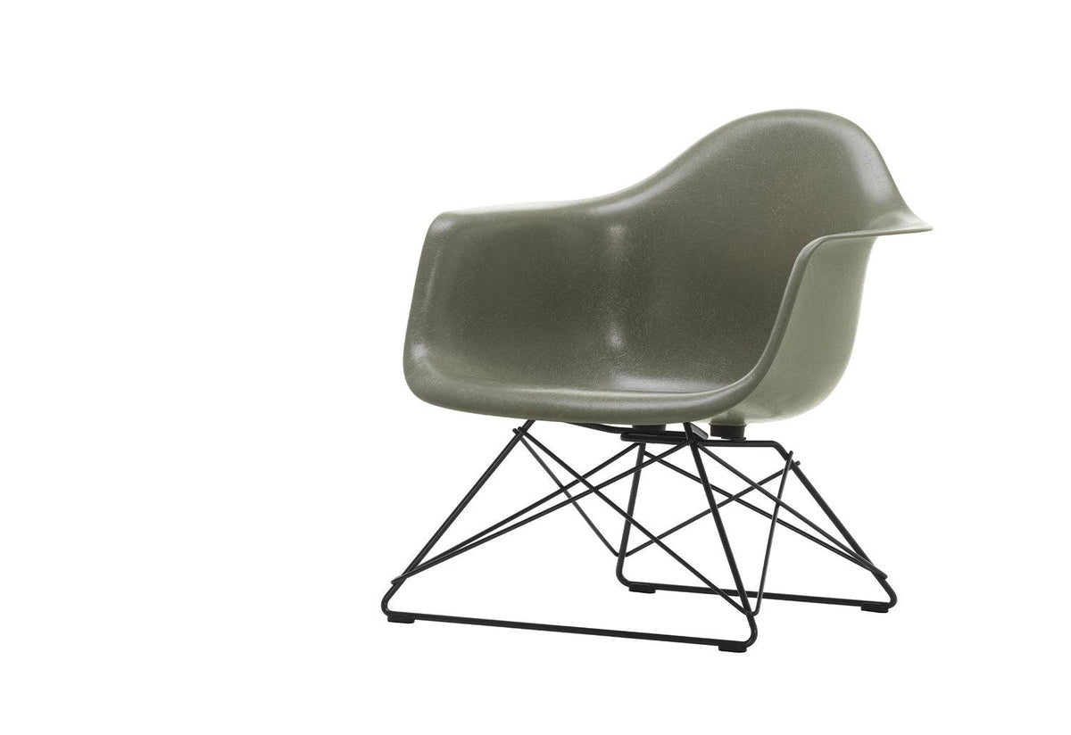 Eames Fibreglass LAR armchair, 1950, Charles and ray eames, Vitra