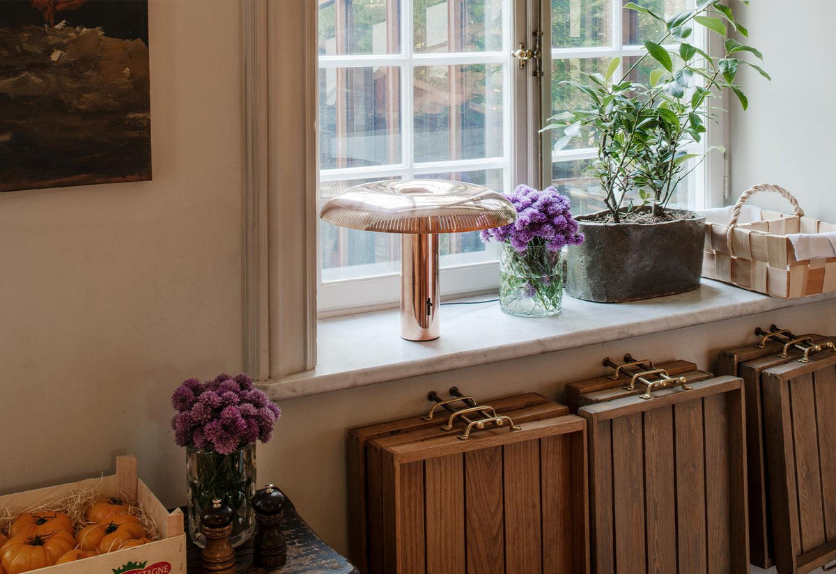 w203 Ilumina Table Lamp, Ilse crawford, Wastberg
