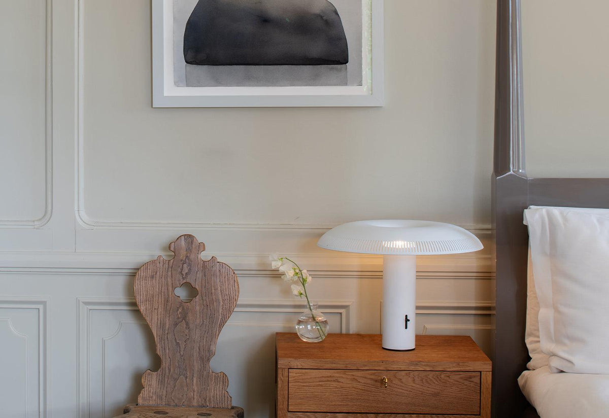 w203 Ilumina Table Lamp, Ilse crawford, Wastberg