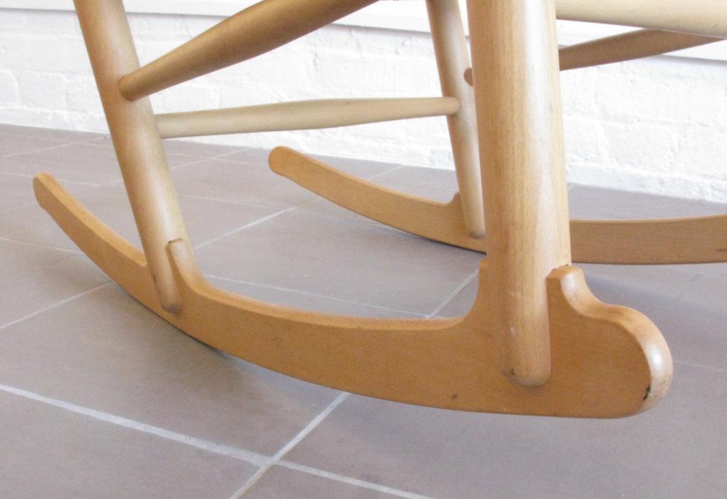Wegner | J16 rocking chair | 1944