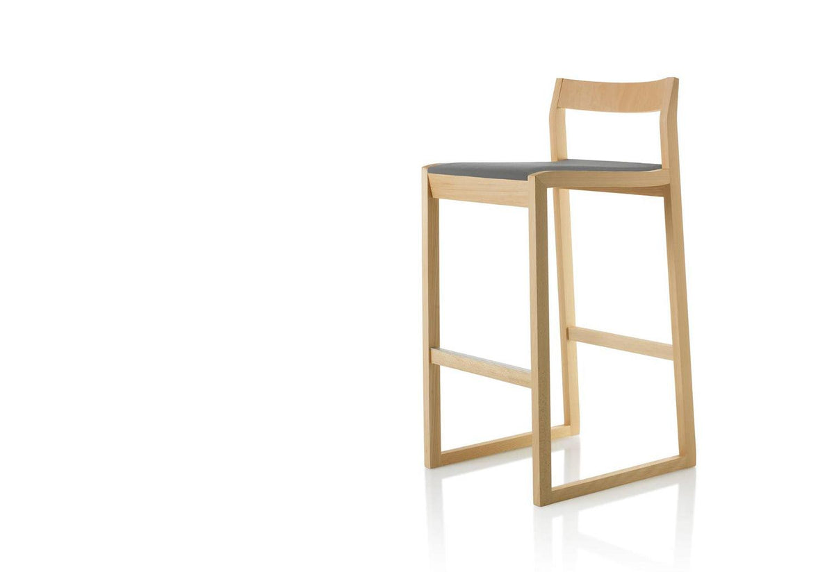 Sciza kitchen & bar stools, Takashi kirimoto, Zilio a and c
